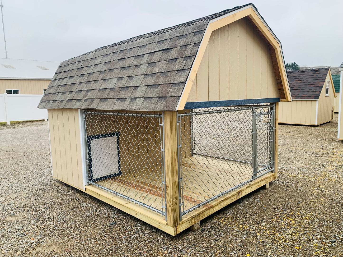 8*10 Special Buy Classic Kennel - Primed